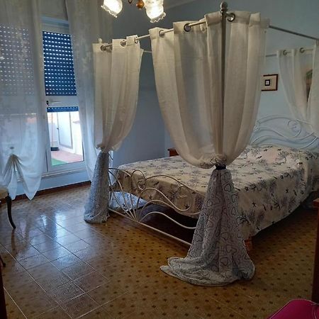 הוילה SantʼAntìoco Casa Blu Oltremare מראה חיצוני תמונה