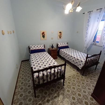 הוילה SantʼAntìoco Casa Blu Oltremare מראה חיצוני תמונה